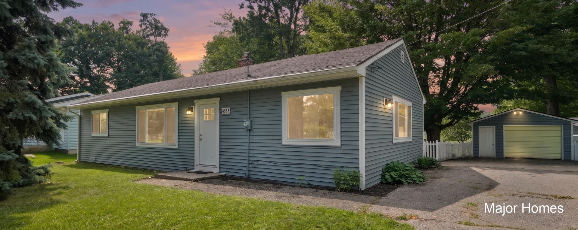 4863 Byron Center Avenue Sw, Wyoming, MI 49519 Main Photo