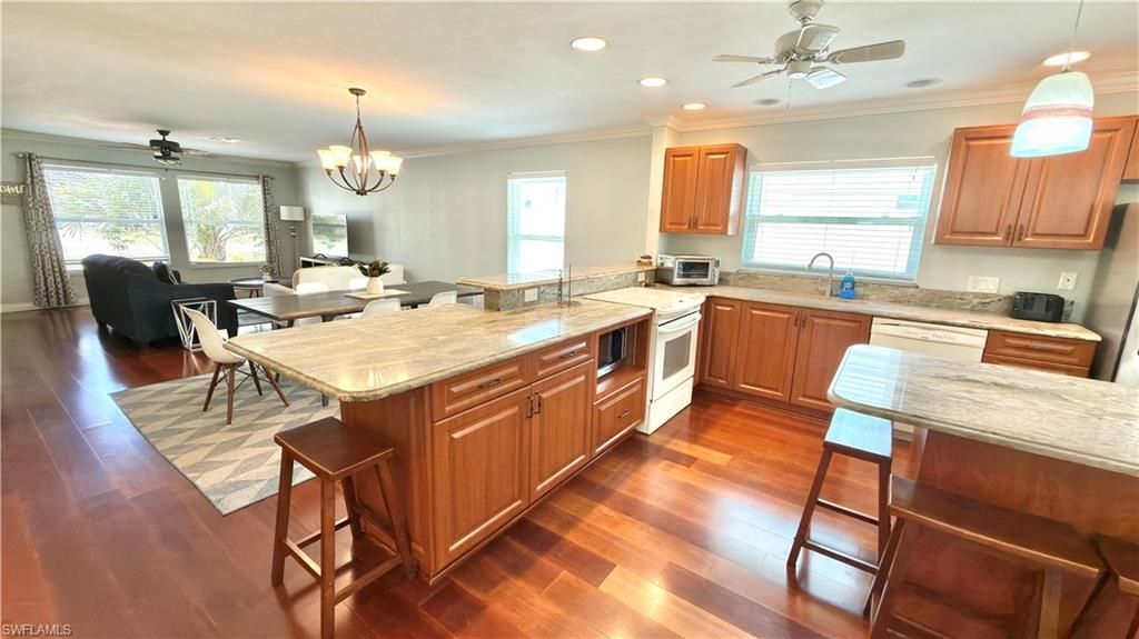 573 108th Ave N, Naples, FL 34108 Photo