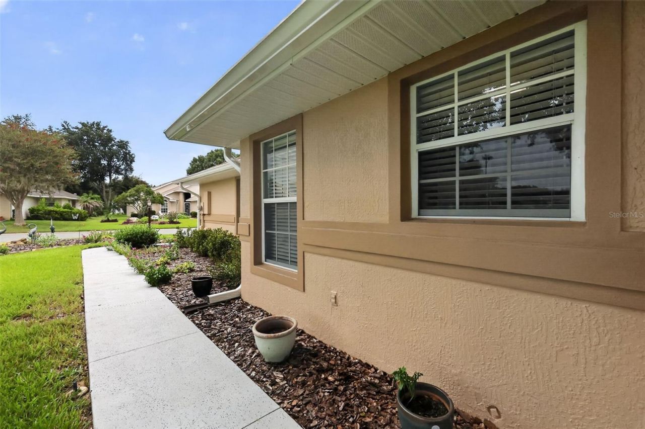 5704 King James Avenue, Leesburg, FL 34748 Photo