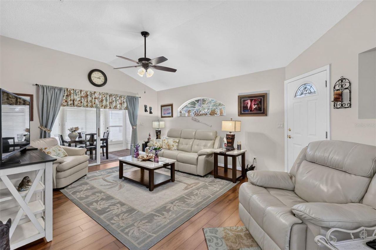 5704 King James Avenue, Leesburg, FL 34748 Photo