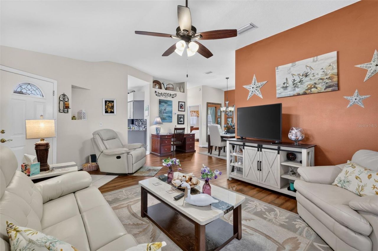 5704 King James Avenue, Leesburg, FL 34748 Photo