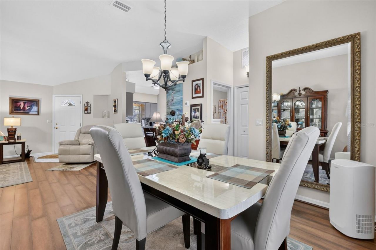 5704 King James Avenue, Leesburg, FL 34748 Photo