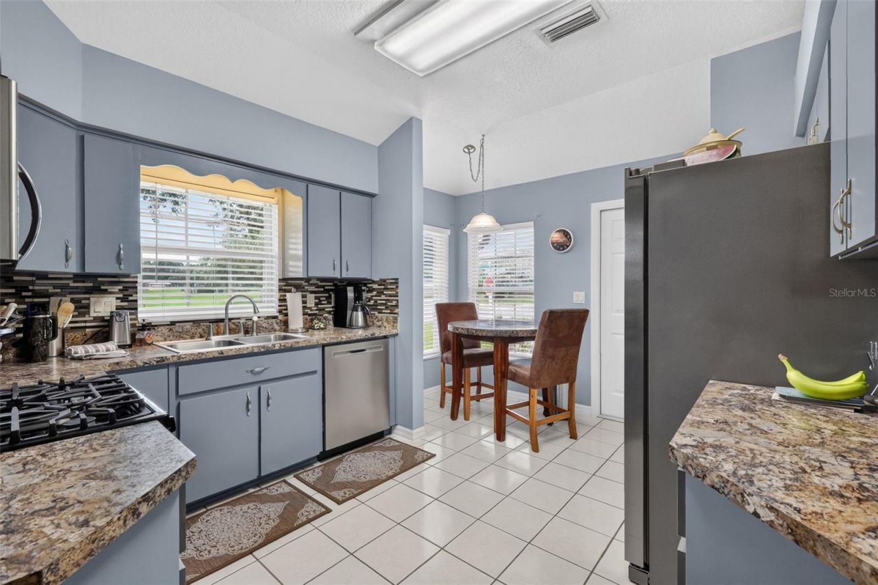 5704 King James Avenue, Leesburg, FL 34748 Photo