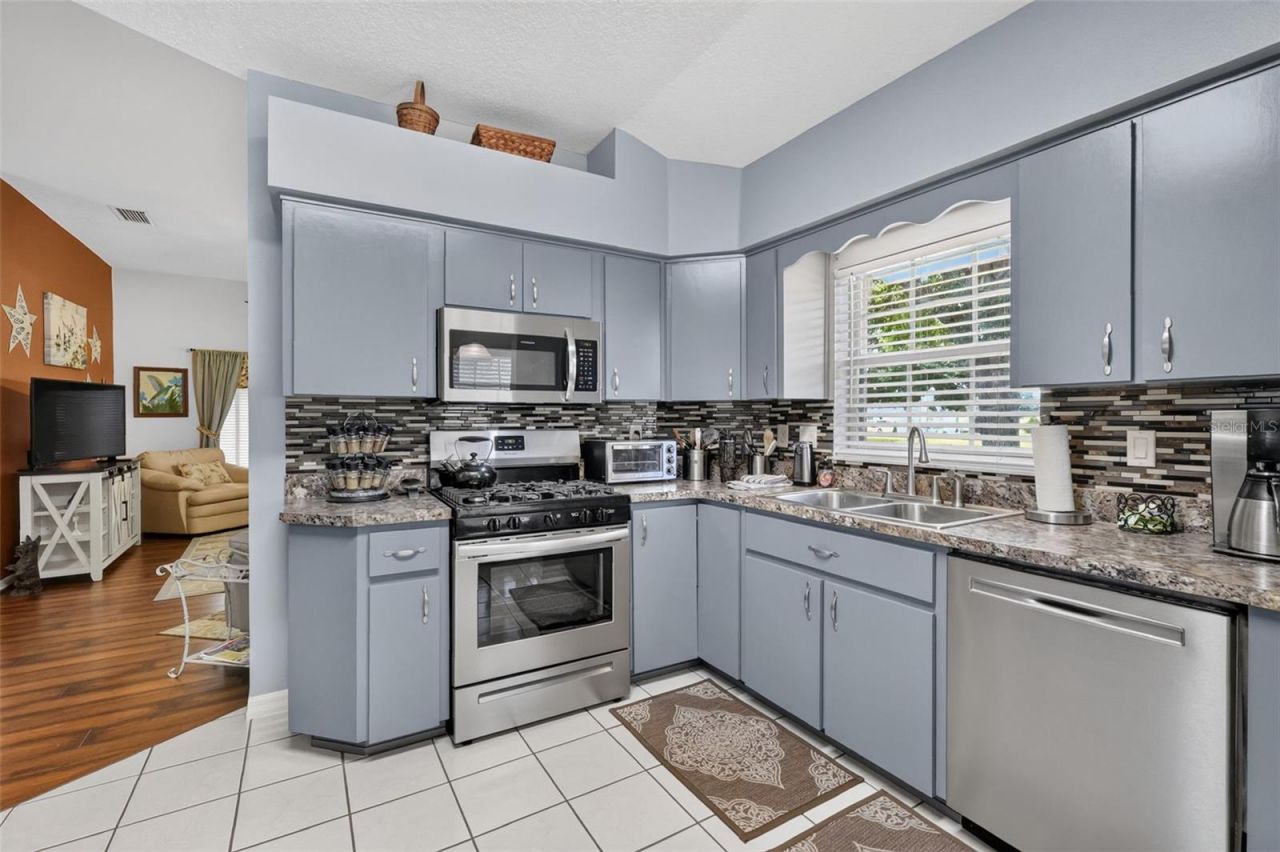 5704 King James Avenue, Leesburg, FL 34748 Photo