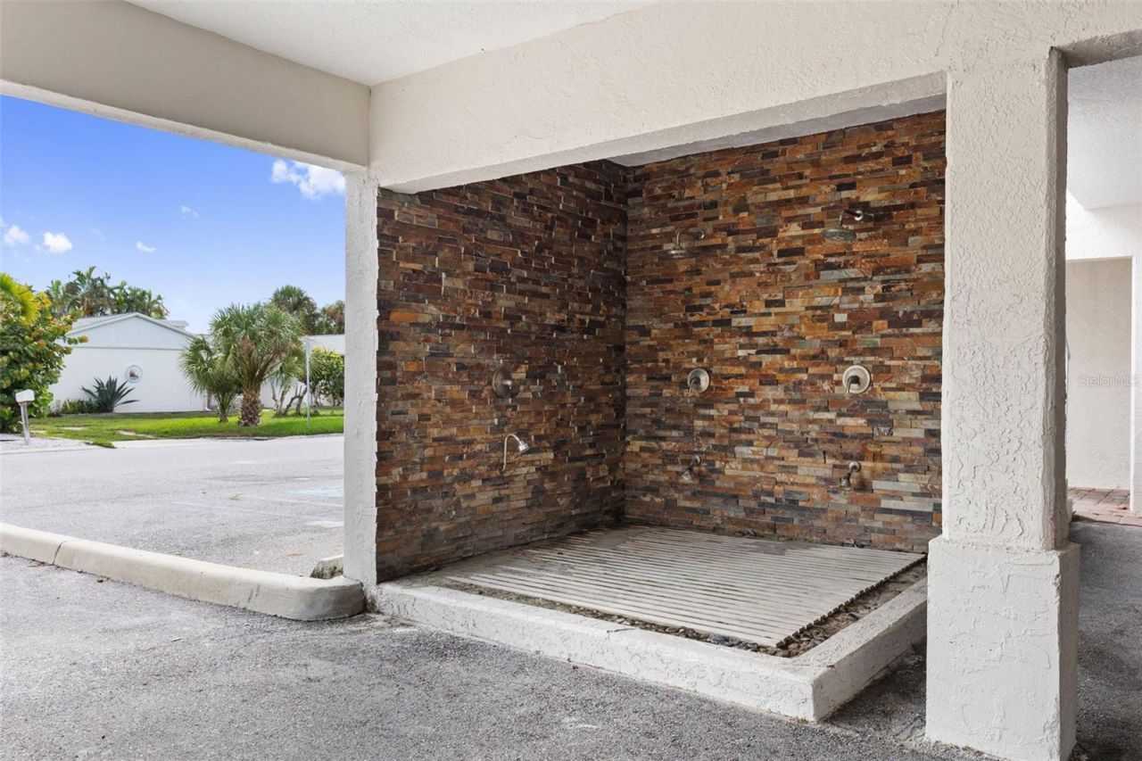 17035 Gulf Boulevard, Unit 116, North Redington Beach, FL 33708 Photo