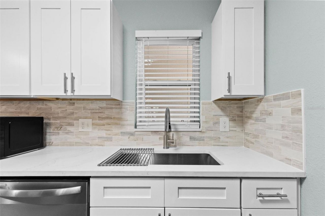 17035 Gulf Boulevard, Unit 116, North Redington Beach, FL 33708 Photo