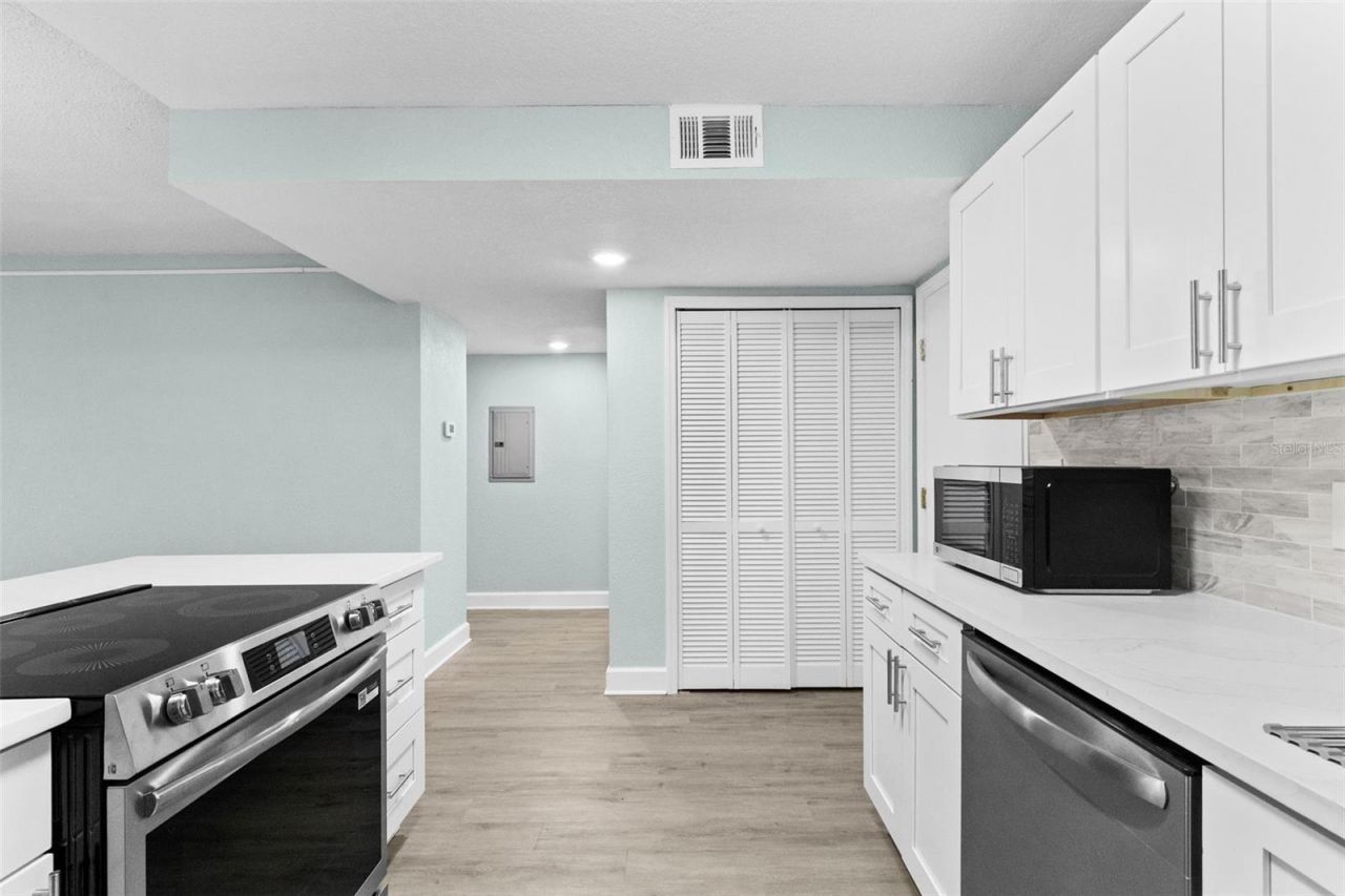 17035 Gulf Boulevard, Unit 116, North Redington Beach, FL 33708 Photo