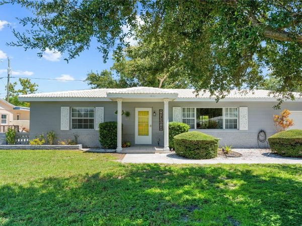 5920 49TH AVENUE N, KENNETH CITY, FL 33709