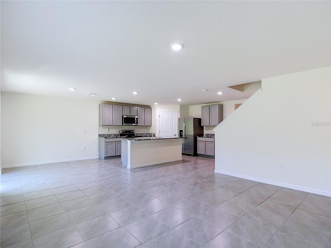 7737 Rosewood Garden Loop, Tampa, FL 33637 Photo