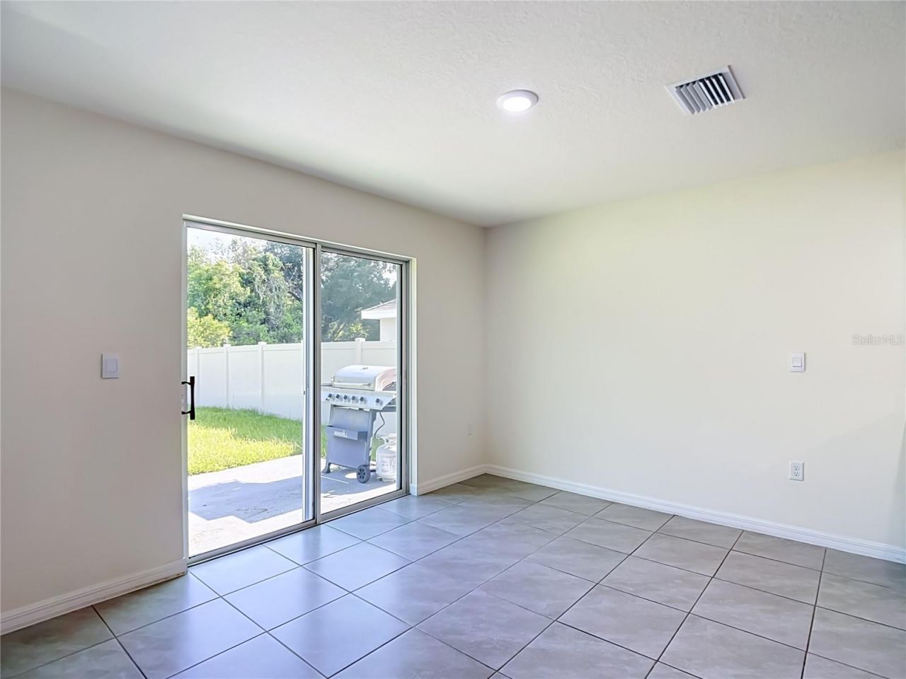 7737 Rosewood Garden Loop, Tampa, FL 33637 Photo