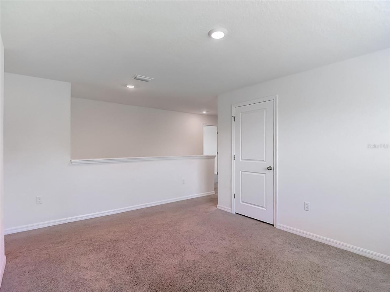 7737 Rosewood Garden Loop, Tampa, FL 33637 Photo