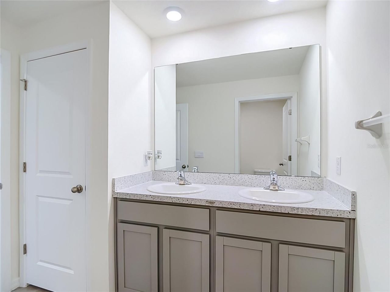 7737 Rosewood Garden Loop, Tampa, FL 33637 Photo