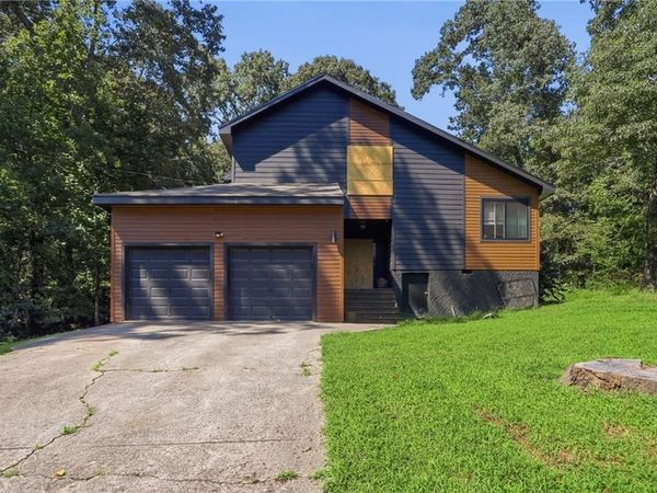 2668 Royal Oak Court , Acworth, GA 30102