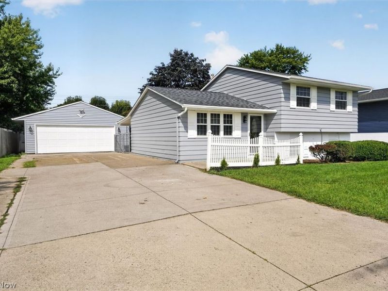 4036 Leavitt Road, Lorain, OH 44053 Photo 2