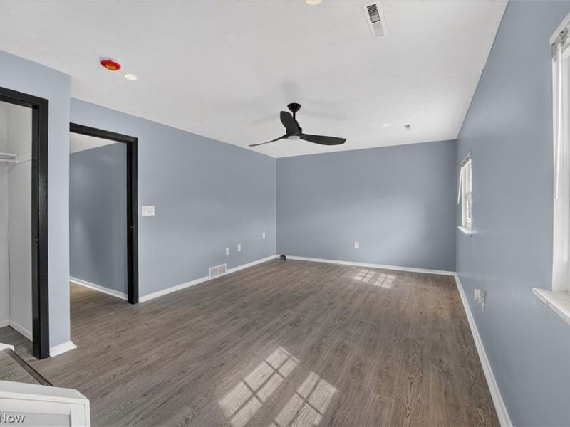 4036 Leavitt Road, Lorain, OH 44053 Photo 22