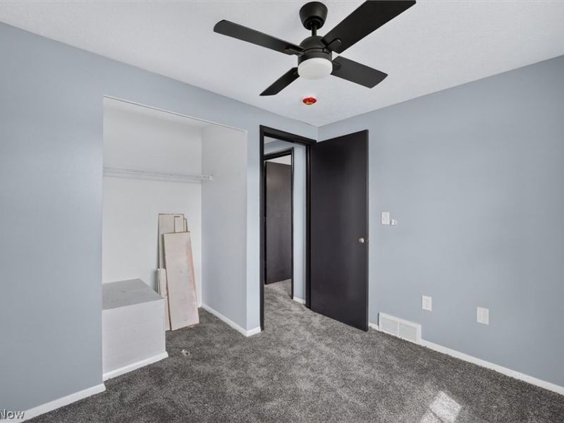 4036 Leavitt Road, Lorain, OH 44053 Photo 33