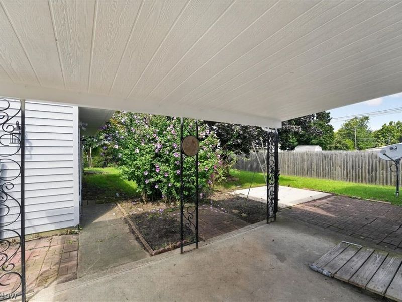 4036 Leavitt Road, Lorain, OH 44053 Photo 43