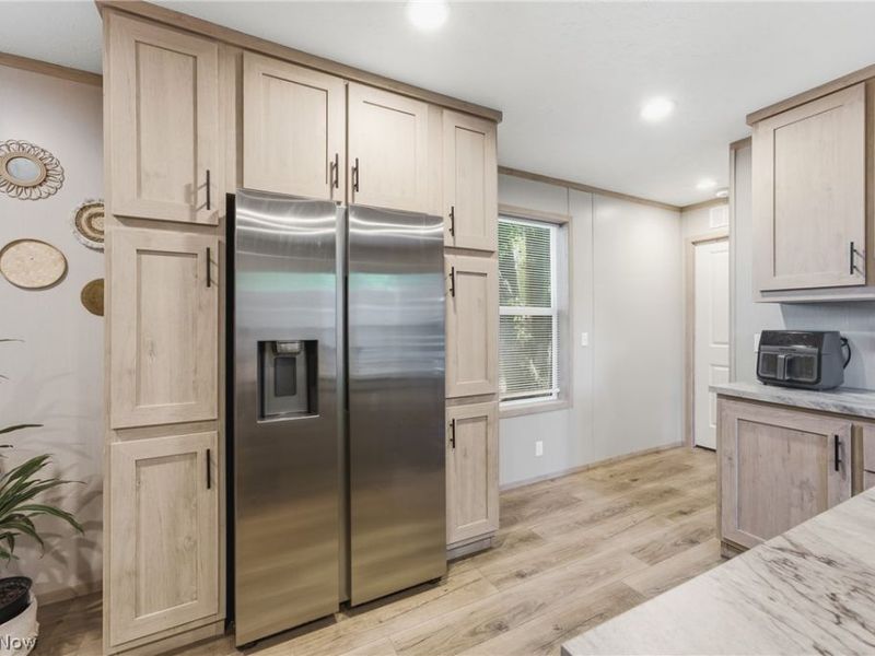 4516 Navarre Road SW, Unit 13, Canton, OH 44706 Photo 7