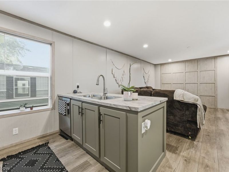 4516 Navarre Road SW, Unit 13, Canton, OH 44706 Photo 9