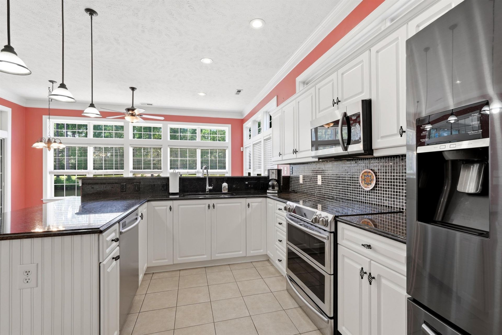 131 Wicklow Dr. Photo 12