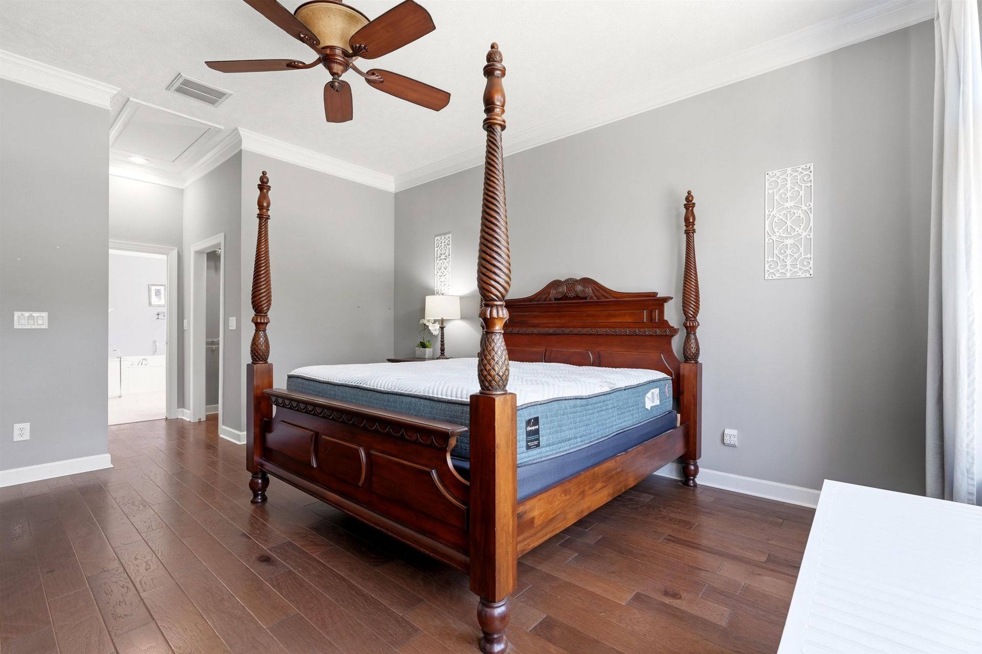131 Wicklow Dr. Photo 18
