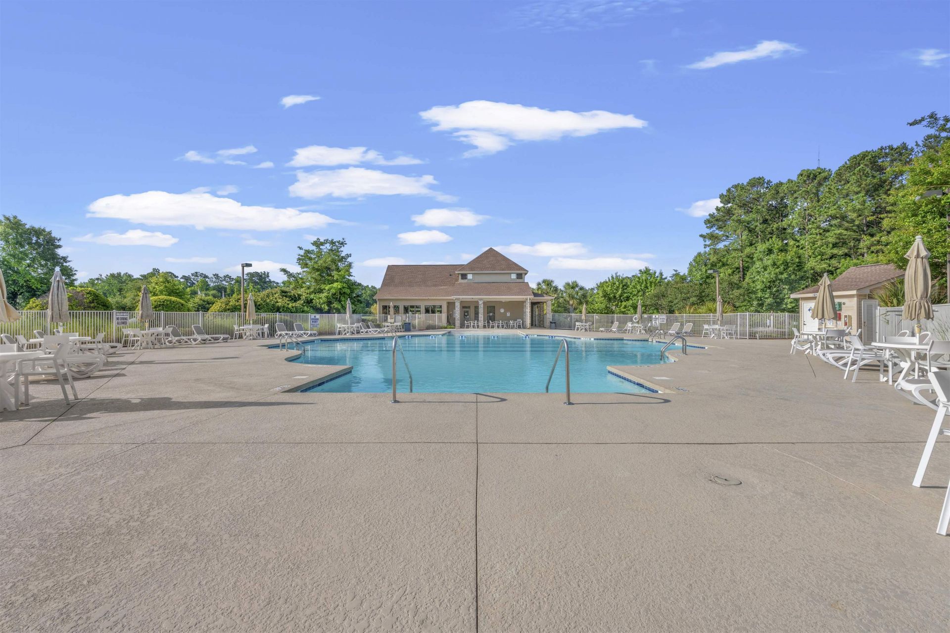 131 Wicklow Dr. Photo 35