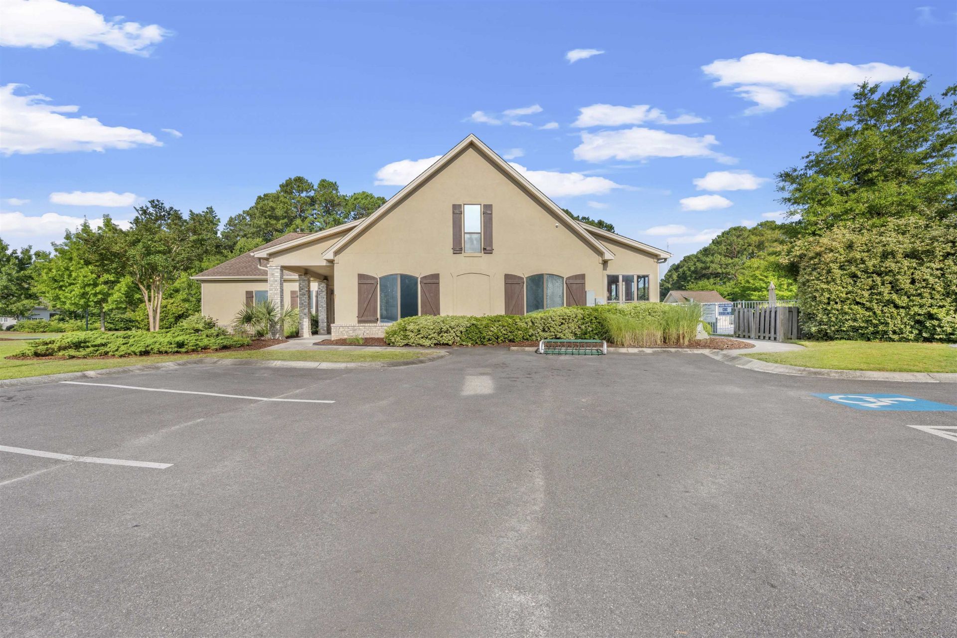 131 Wicklow Dr. Photo 36