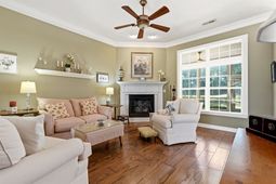 131 Wicklow Dr. photo 4