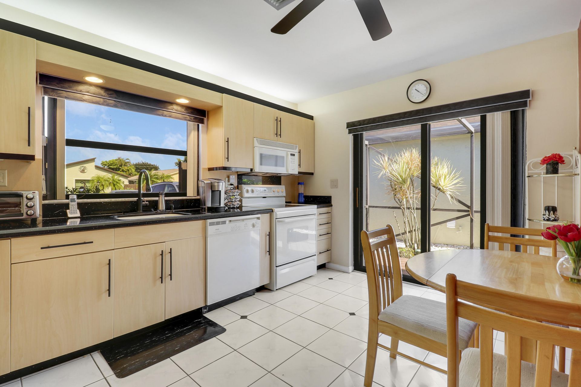 5481 Mirror Lakes Boulevard, Boynton Beach, FL 33472 Photo