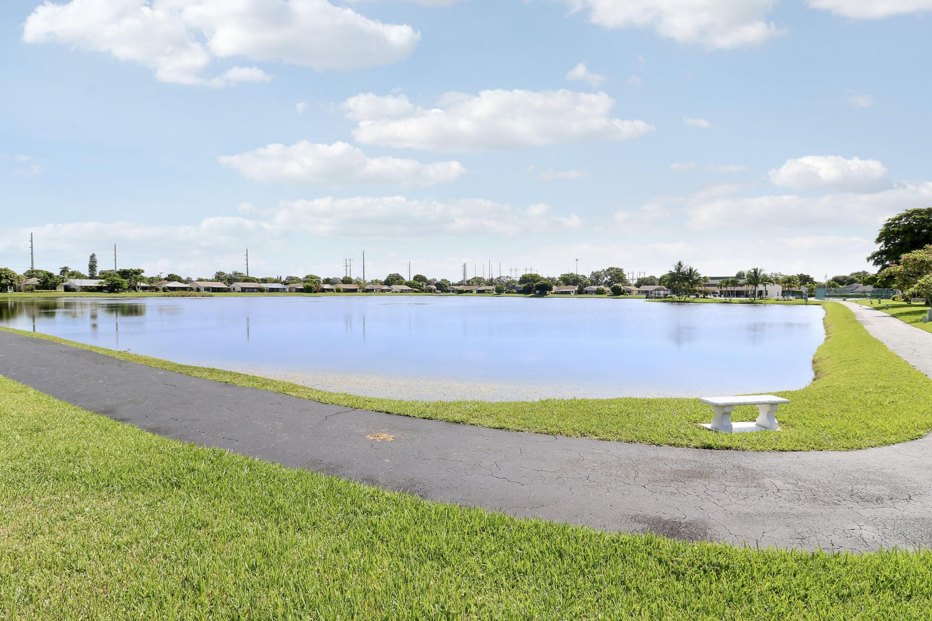 5481 Mirror Lakes Boulevard, Boynton Beach, FL 33472 Photo