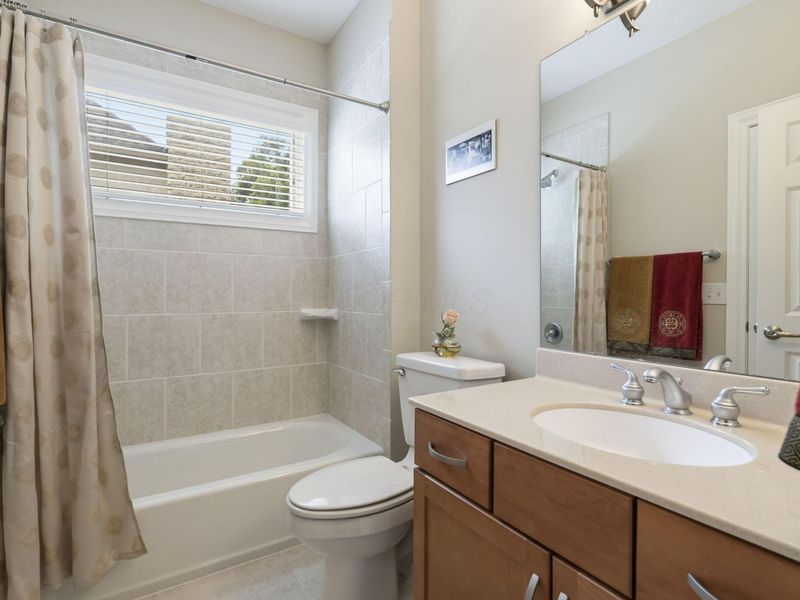 989 Adin Trail, Columbus, OH 43235 Photo 9