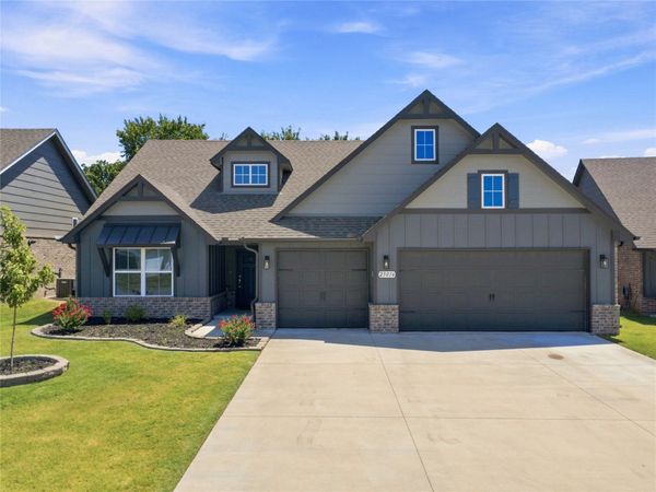 23016 E 102nd Place S, Broken Arrow, OK 74014