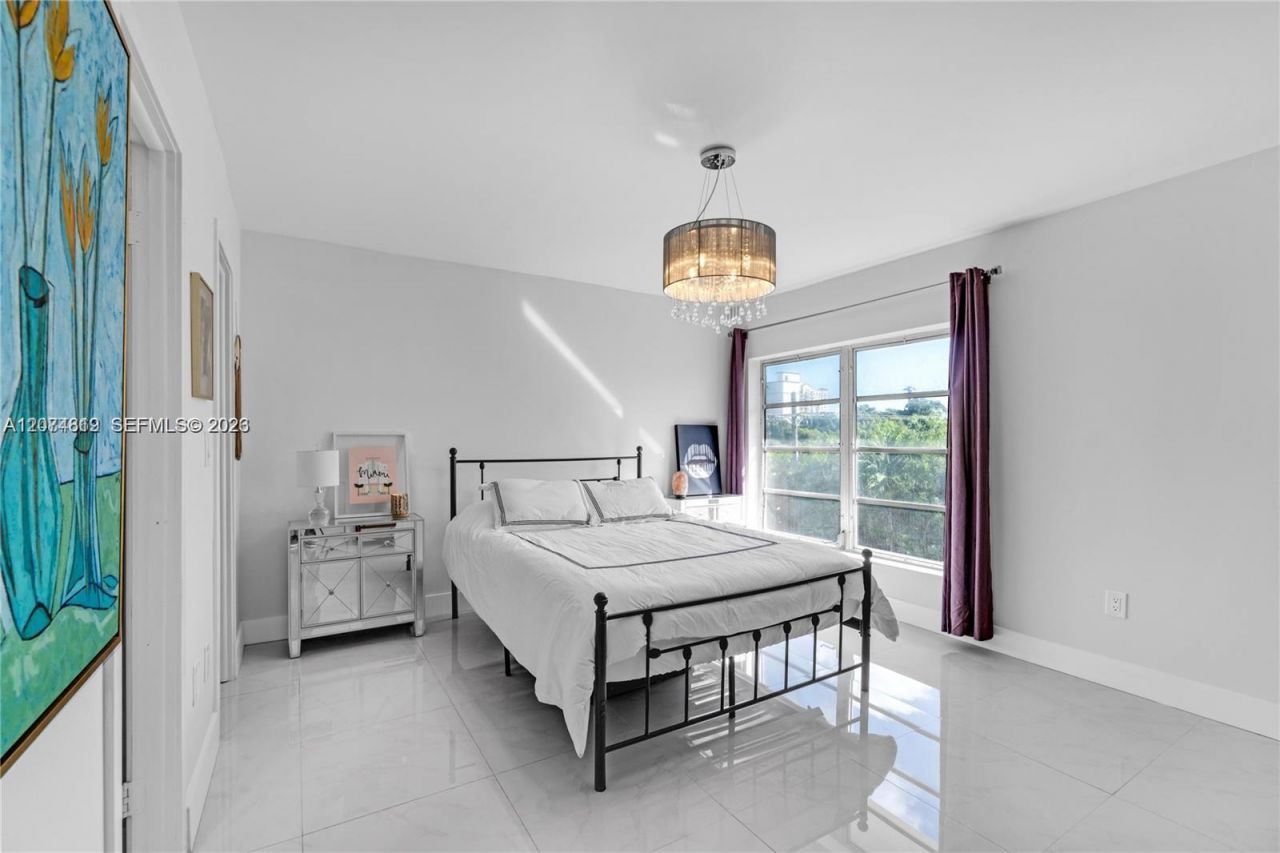 110 Salamanca Ave , Unit 403, Coral Gables, FL 33134 Photo
