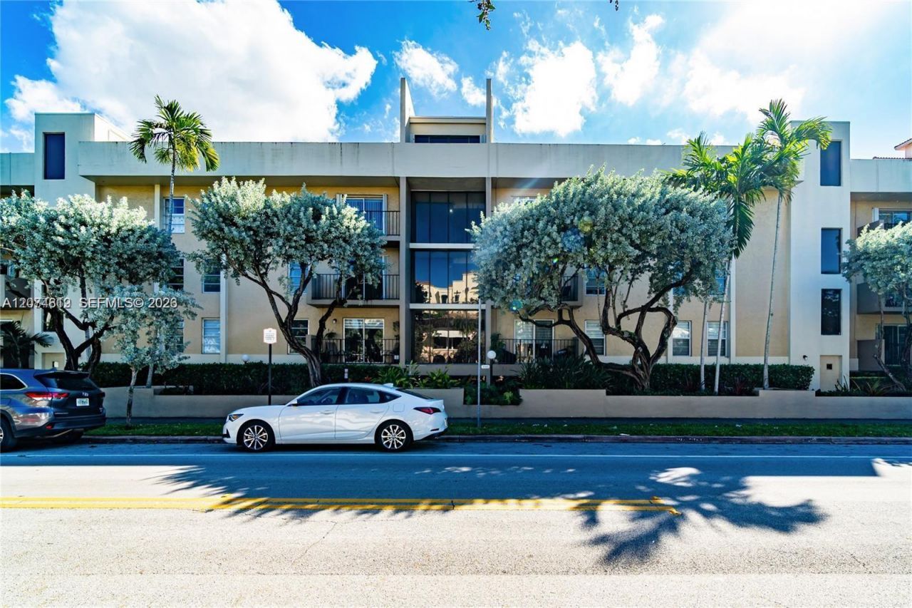 110 Salamanca Ave , Unit 403, Coral Gables, FL 33134 Photo