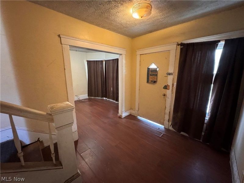 10907 Hull Avenue, Cleveland, OH 44106 Photo 13