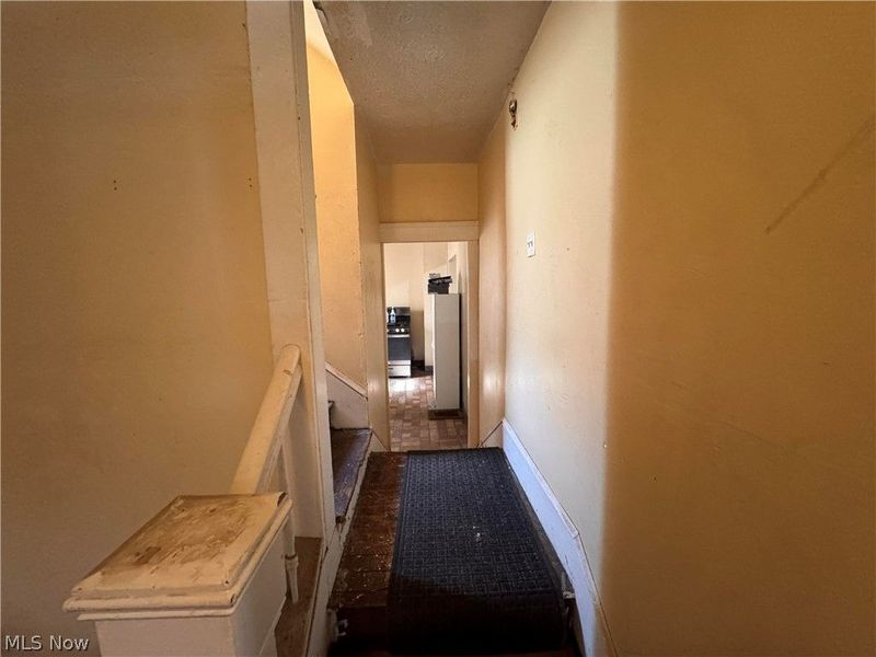 10907 Hull Avenue, Cleveland, OH 44106 Photo 15