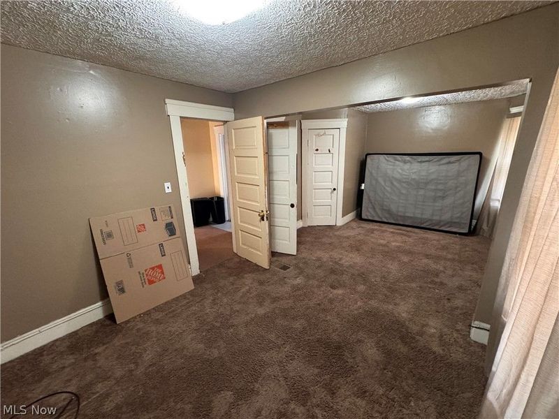 10907 Hull Avenue, Cleveland, OH 44106 Photo 9