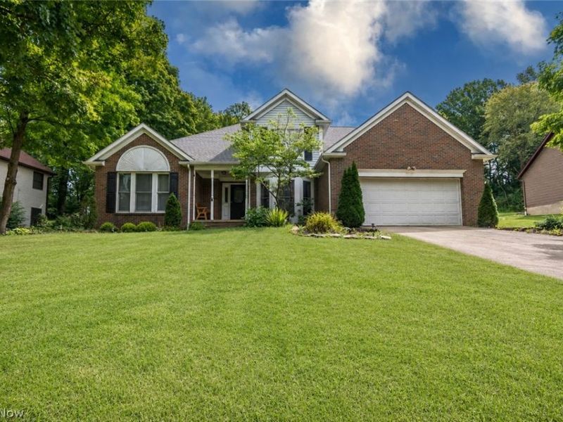 2885 Valley Road, Cuyahoga Falls, OH 44223 Photo 1