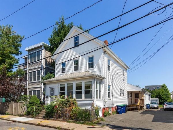 22 Clyde St, Somerville, MA 02144