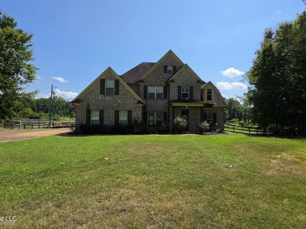 9567 Holly Springs Road, Hernando, MS 38632