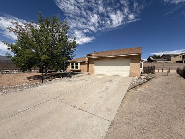 1609 Blue Quail Court NE, Rio Rancho, NM 87144
