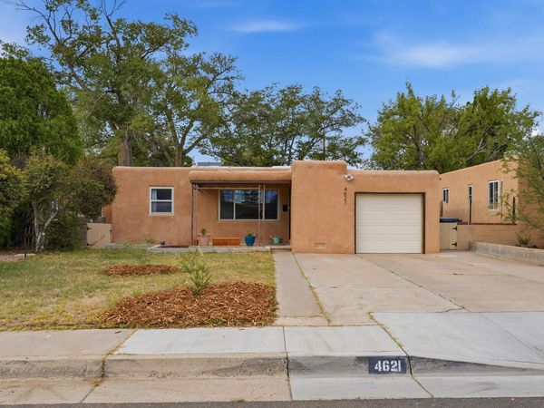 4621 Crest Avenue SE, Albuquerque, NM 87108