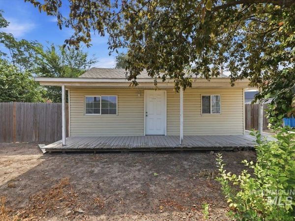 716 N 2nd Ave, Caldwell, ID 83605