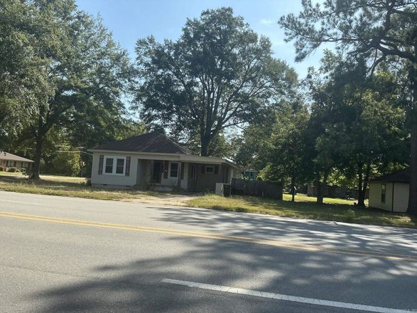 601 Main , Crossett, AR 71635