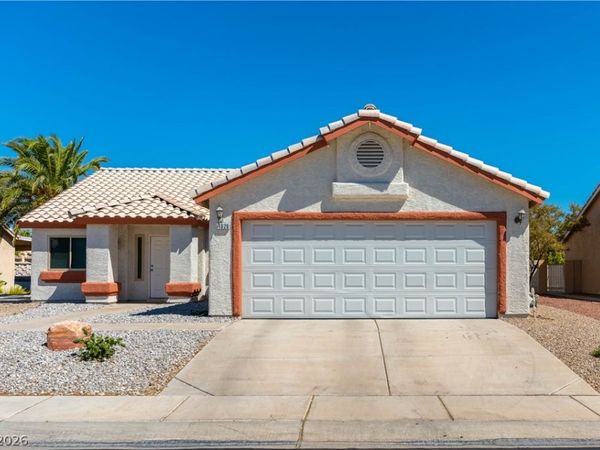 4620 Richins Lane , Las Vegas, NV 89122