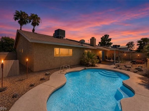 1832 Goose Creek Place, Las Vegas, NV 89108