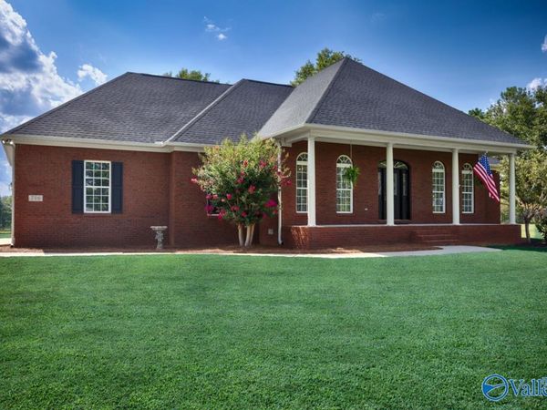 796 Mint Springs Road, New Market, AL 35761