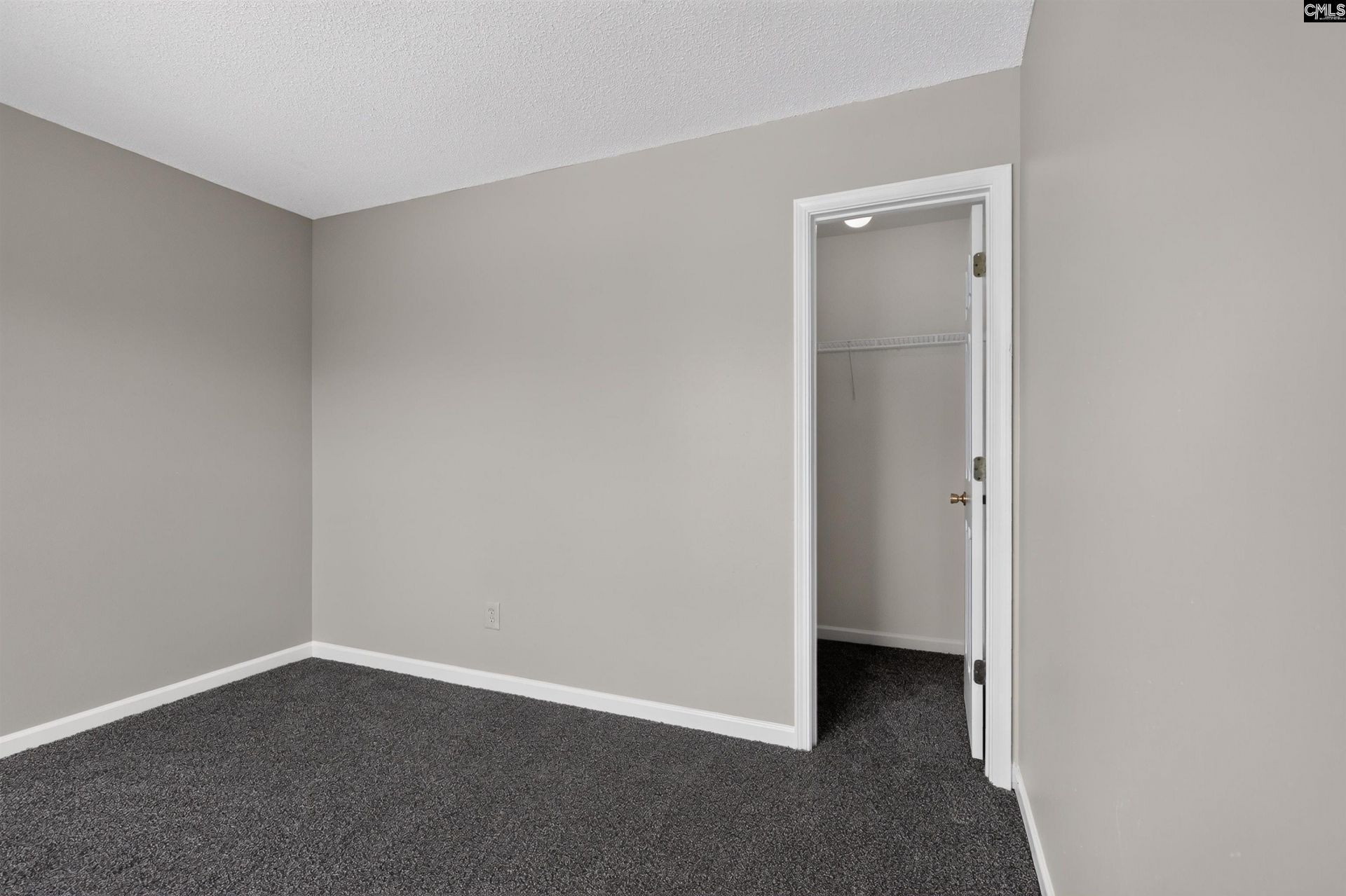 308 E Waverly Place Court  Photo 31
