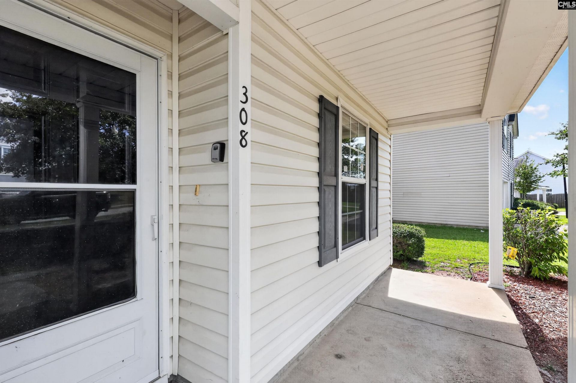 308 E Waverly Place Court  Photo 6