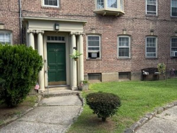 610 Wilmot, Unit 2, Bridgeport, CT 06607